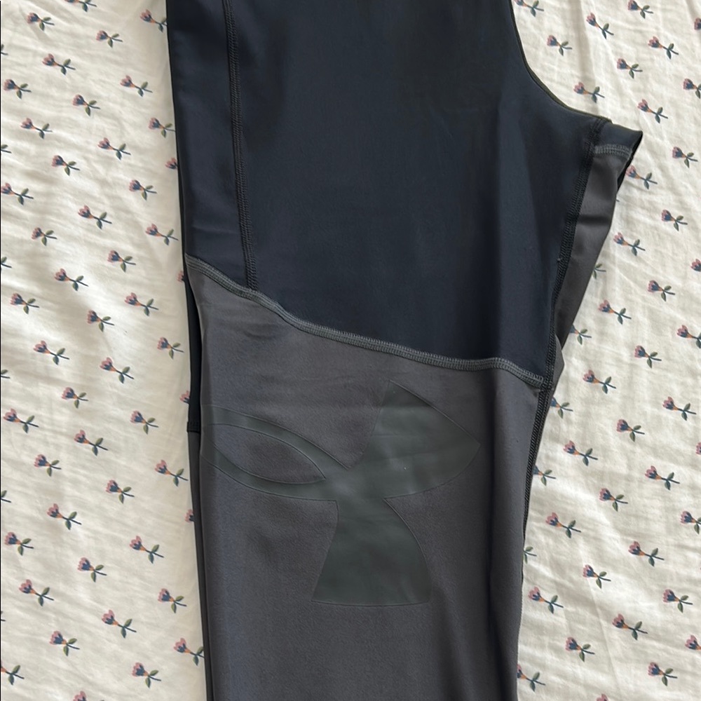 Under Armour Black Athletic Leggings - Picture 4 of 7